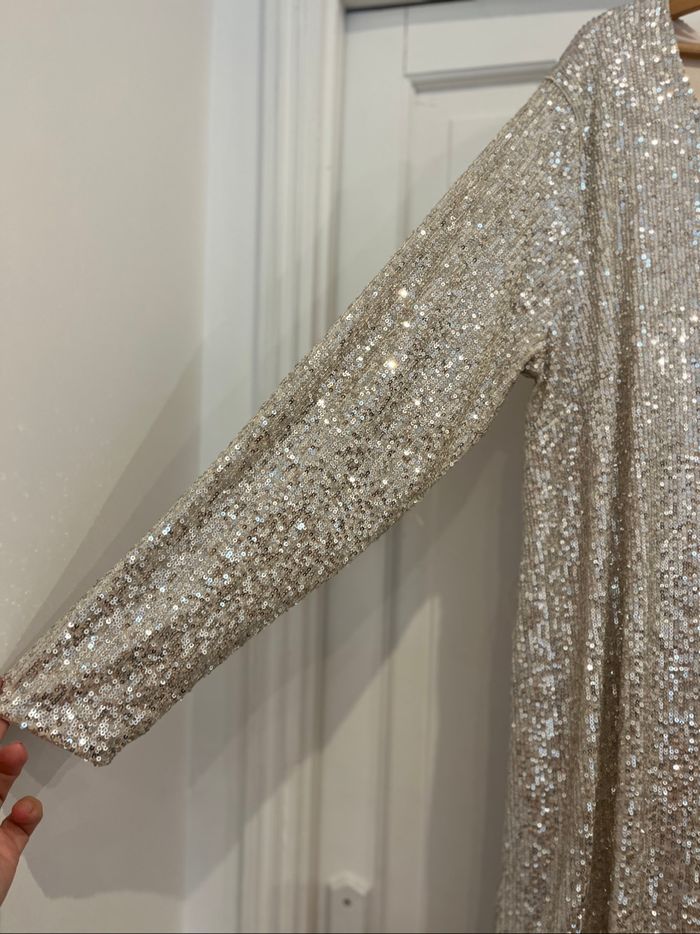 Robe paillettes - photo numéro 2