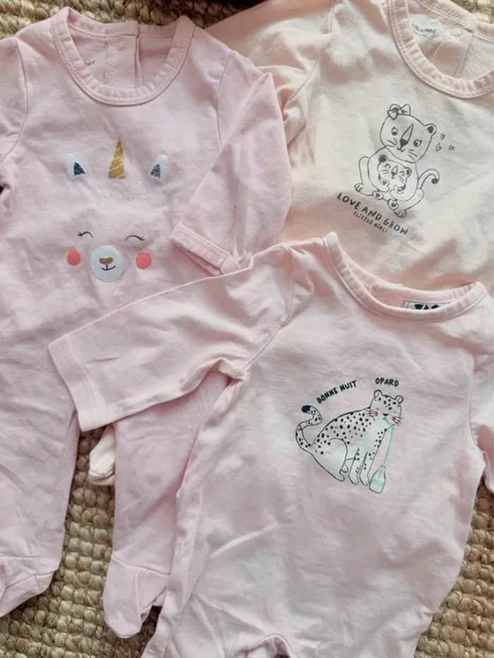 Lot pyjamas coton 1mois / 54cm - photo numéro 2