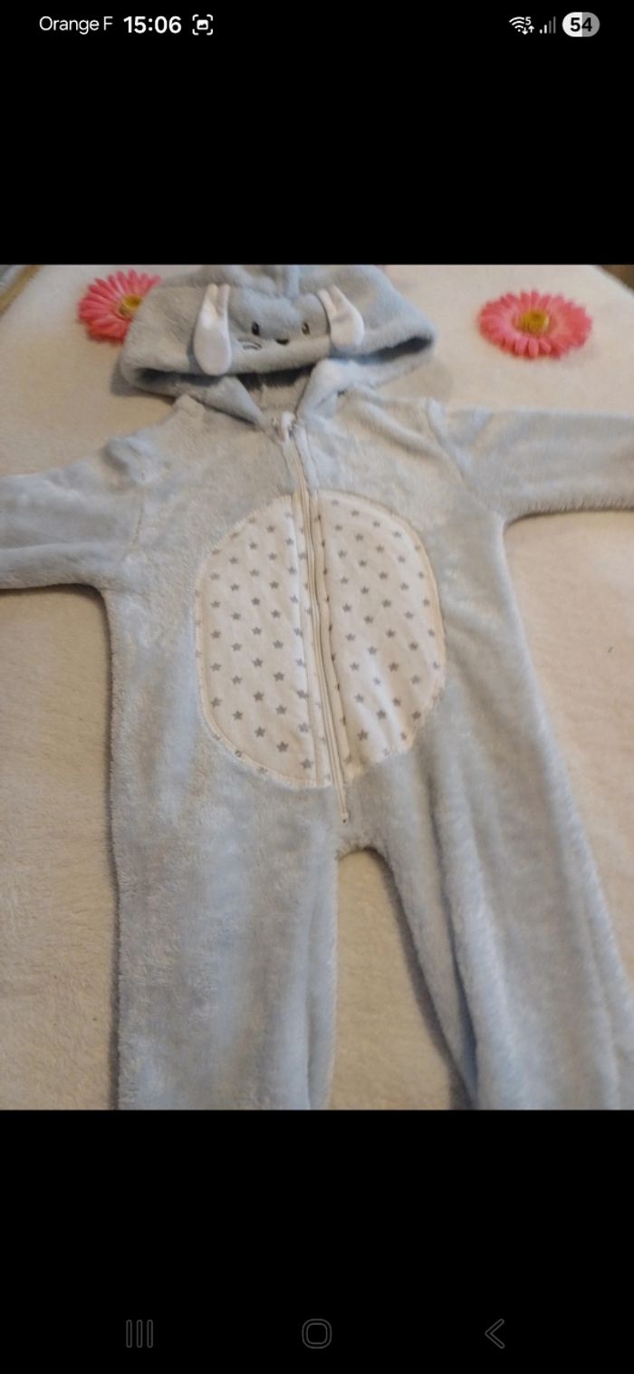 Pyjama bébé taille 12 mois - photo numéro 3