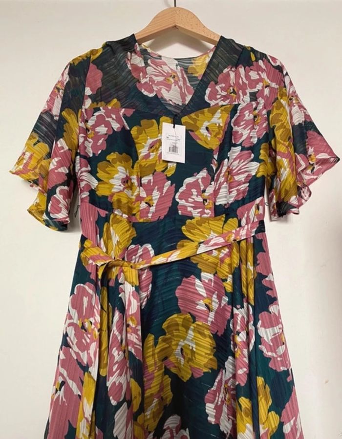 Superbe robe De marque Un jour Ailleurs taille 36 Neuve prix 229 - photo numéro 2