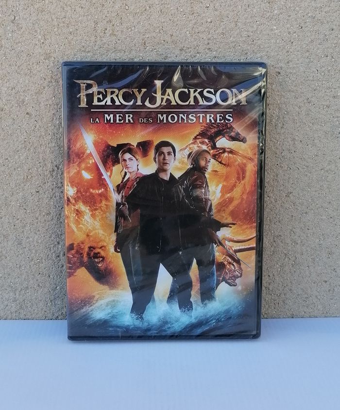 Dvd Percy et Jakson La mer des monstres.