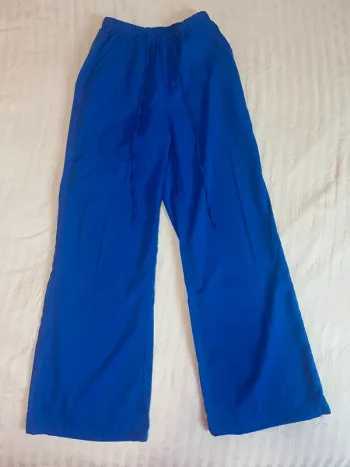 Pantalon fluide bleu électrique