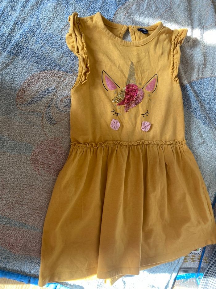 Robe 6 ans - photo numéro 3