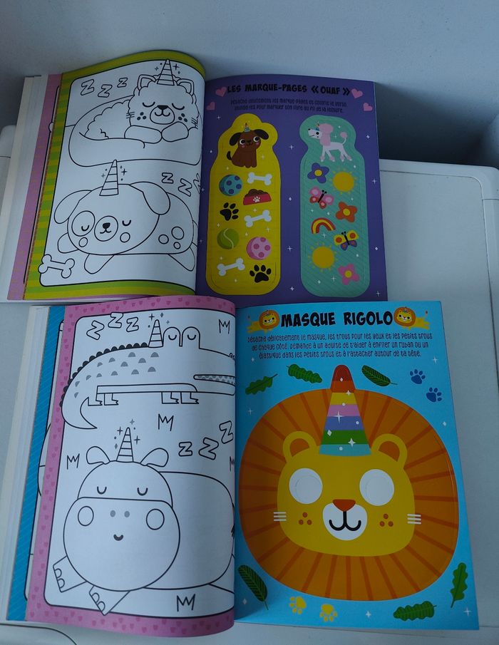 Livres coloriage et stickers - photo numéro 4