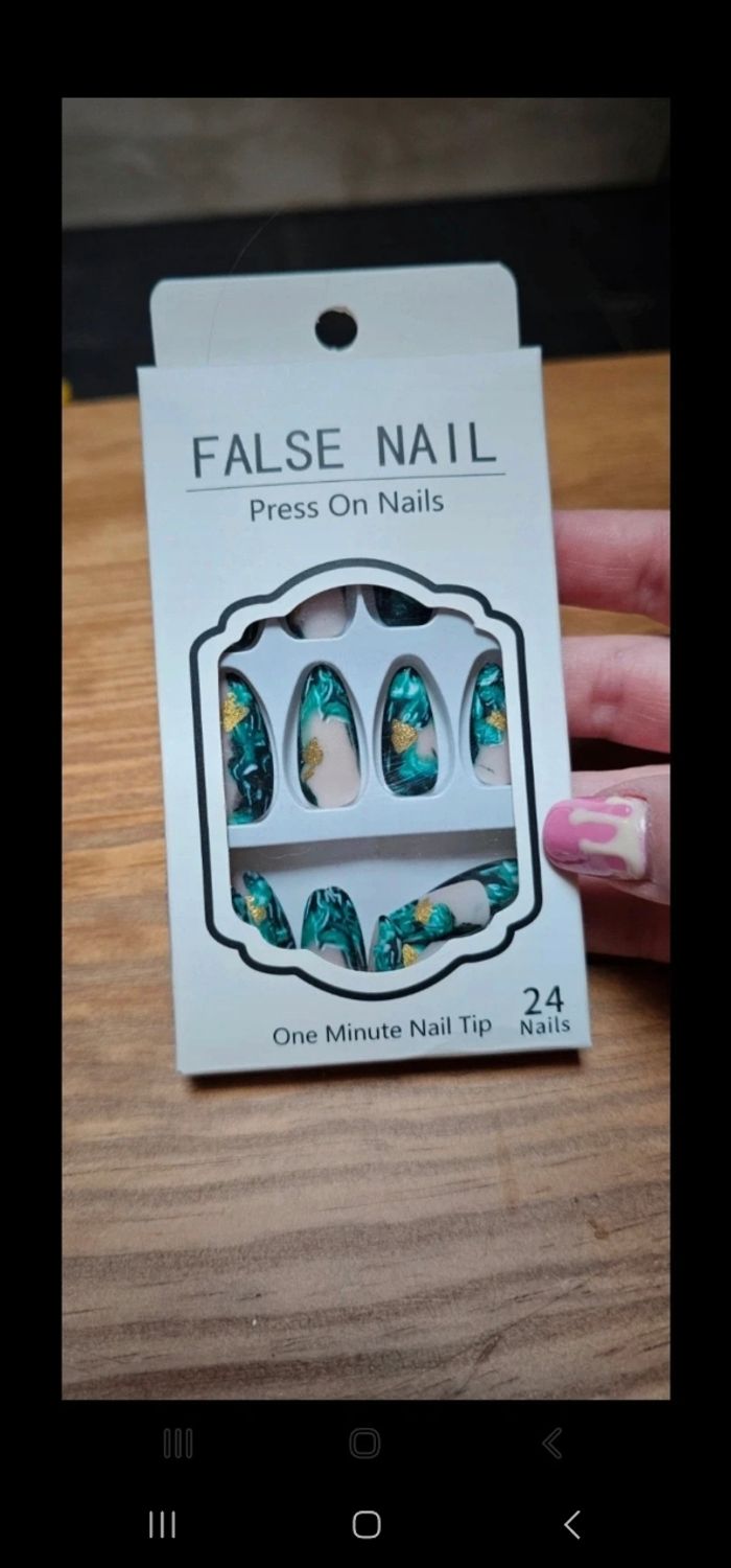 Faux ongles - photo numéro 7
