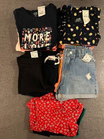 (NEUFS non portés) 🏷🥰🩷 LOT  Primtemps/ete 8ans Fille 🩷🥰