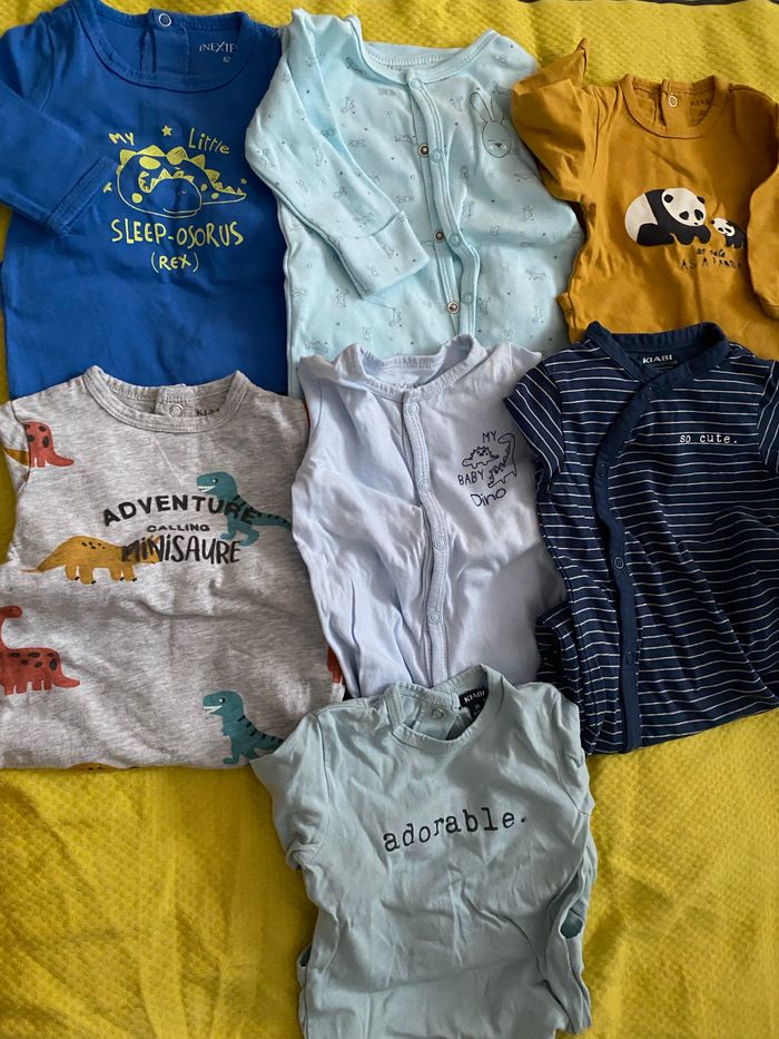 3 mois : grenouillères et bodies - photo numéro 2