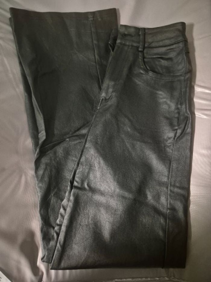 Pantalon simili cuir