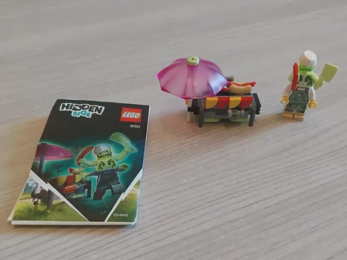 Figurine lego hidden side fluorescent - photo numéro 2