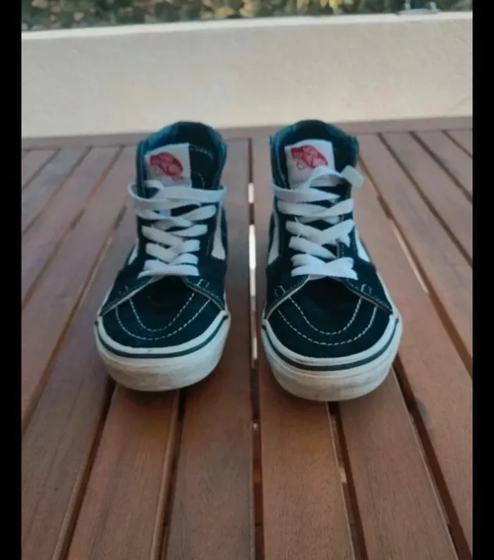 Baskets vans montantes pointure 31 a lacets - photo numéro 2