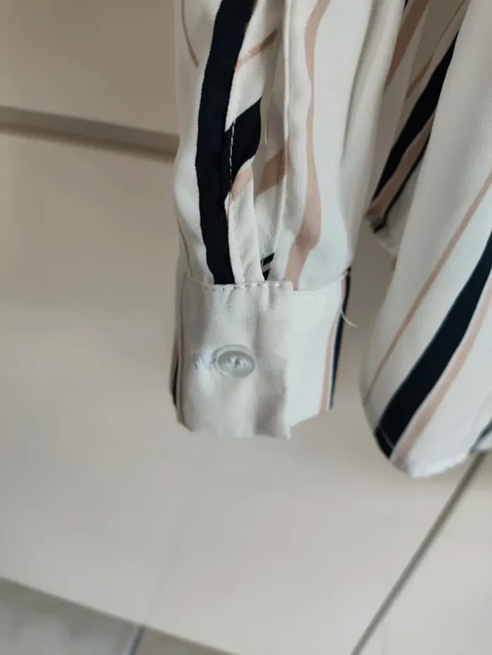 Blouse rayée SHEIN - Taille M - très Bon état - photo numéro 7