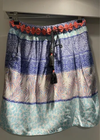 Jolie jupe coloré Kaporal taille 36-S neuve