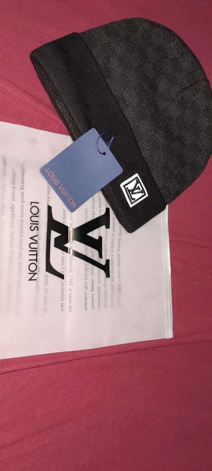 Bonnet lv 1:1 - photo numéro 2