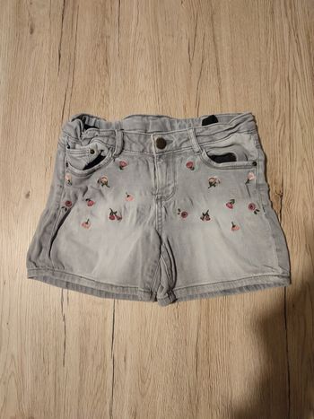 Short tape a l'oeil 9 ans