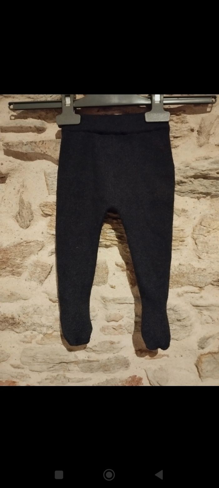 Pantalon avec pieds, taille 6mois, collection 2025