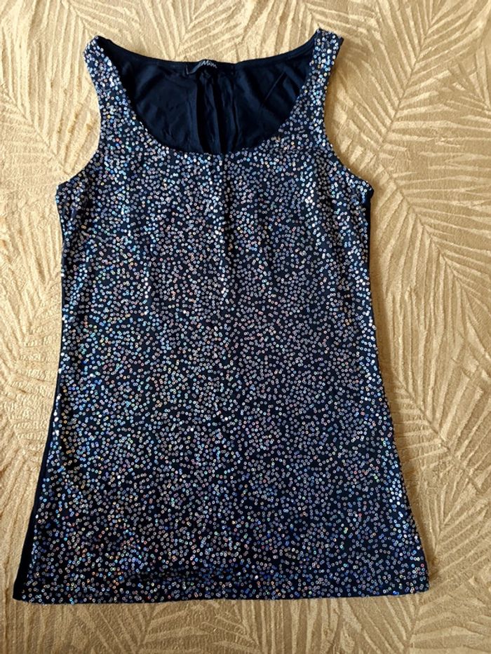 Haut noir sequins