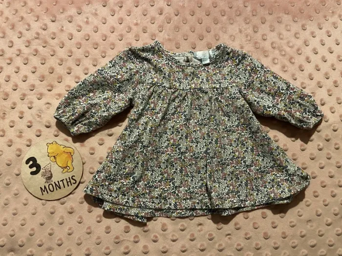 Robe fleuri taille 3 mois