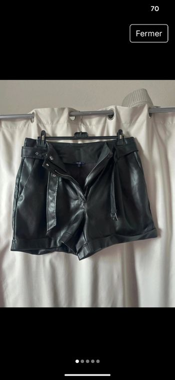 Short simili cuir