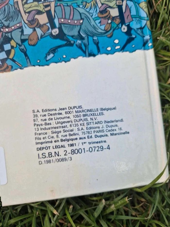 Bande dessinée une aventure des petits hommes - photo numéro 3