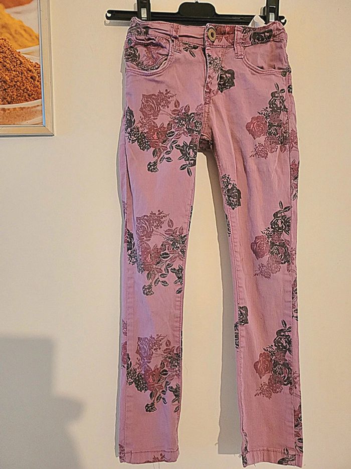 Pantalon motif floral fille lila "TQF" taille 6 ans - photo numéro 2