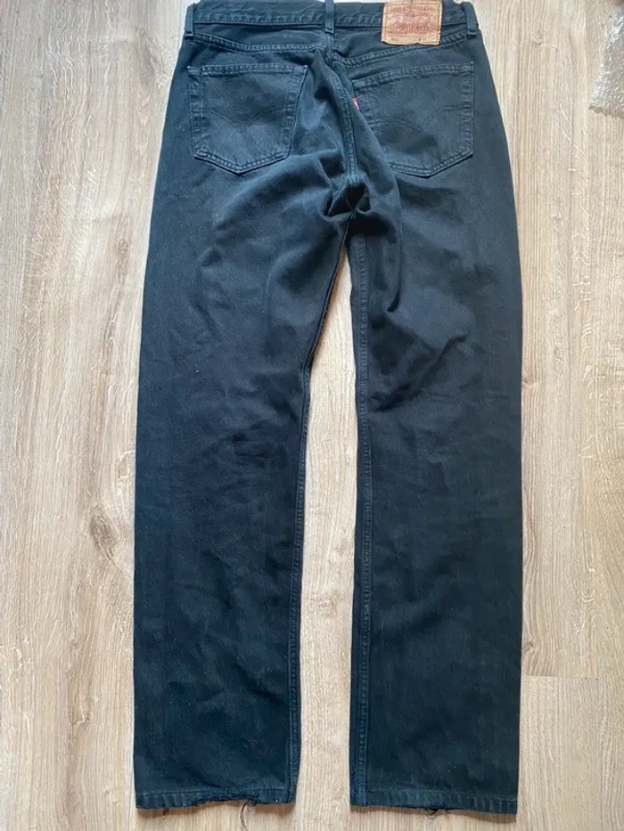 Jean Levi’s noir 501 w33 l34 - photo numéro 6