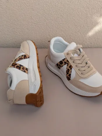 Basket chaussures femme fille Taille 36 style léopard Neuves