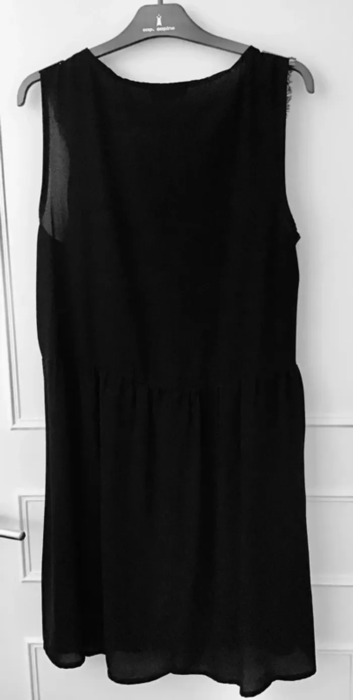 Robe noire NAF NAF - photo numéro 4
