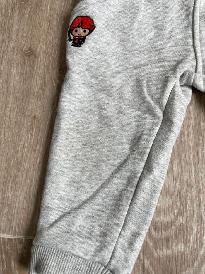 Jogging gris - photo numéro 3