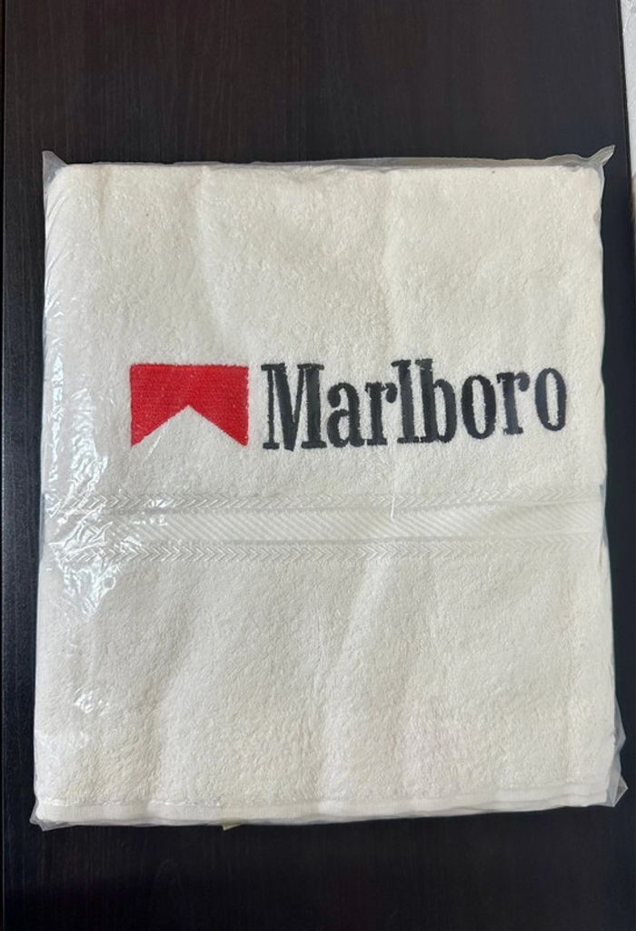 Serviette Marlboro - photo numéro 17
