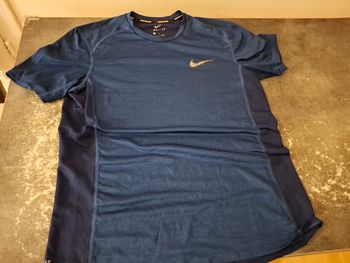 S T-shirt