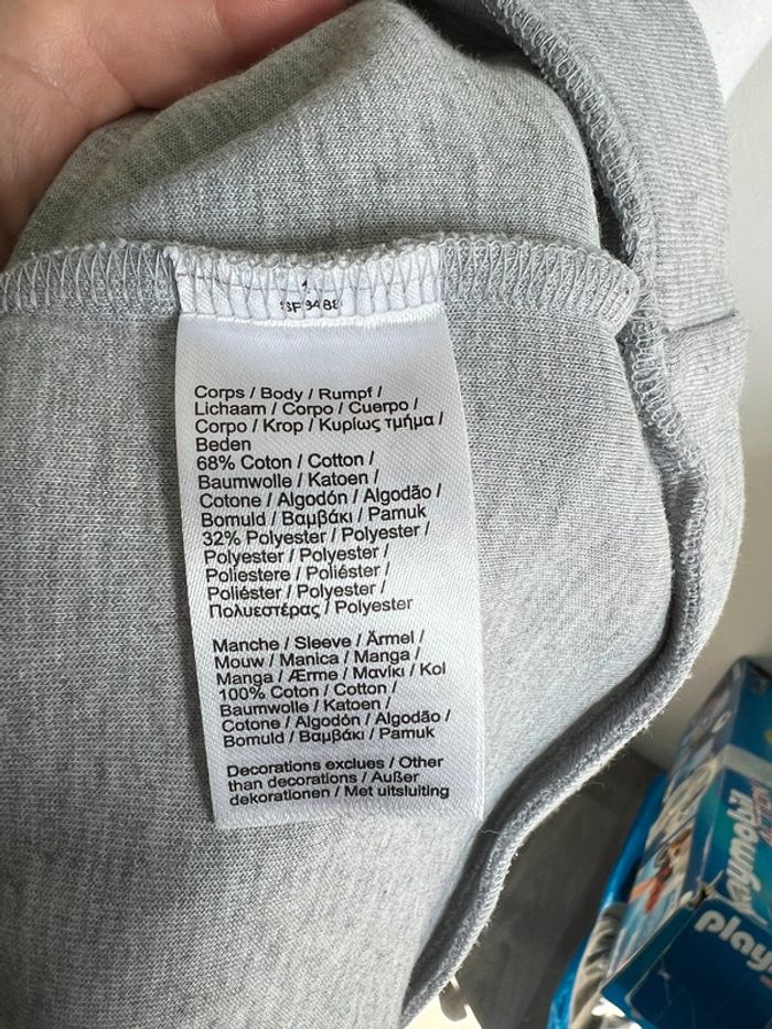 Très beau sweat-shirt Lacoste 40 - photo numéro 8