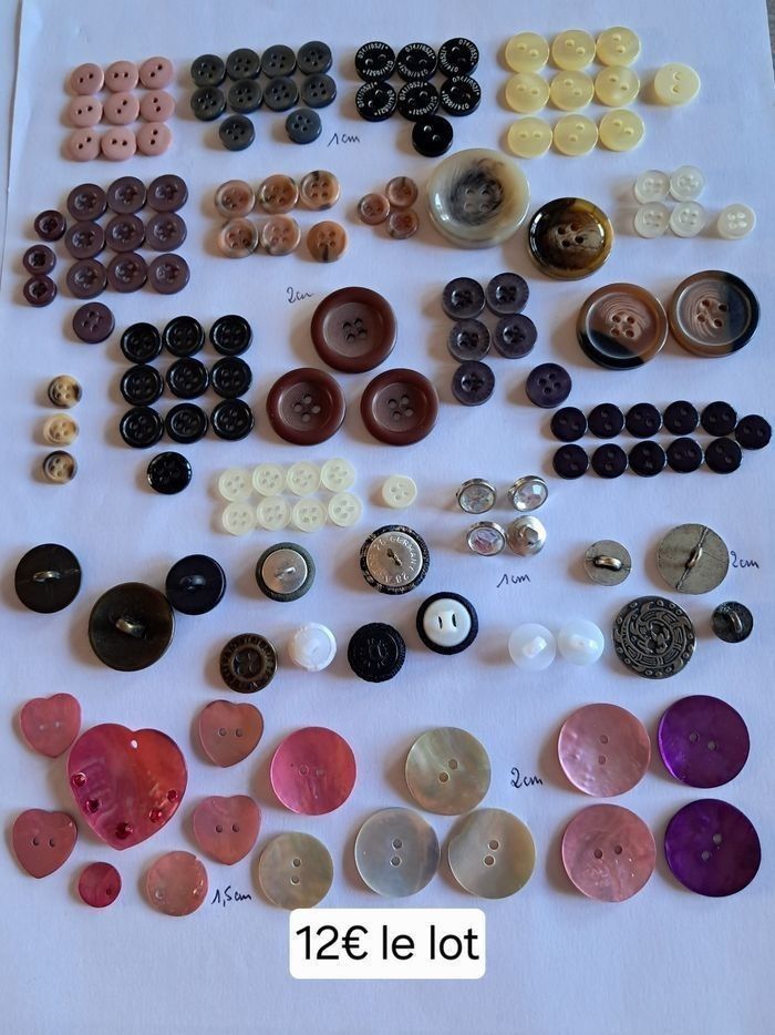Lot de boutons de couture