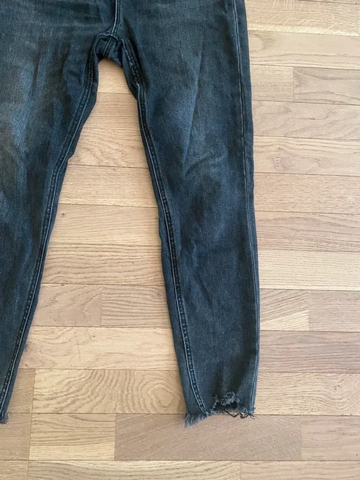 Jeans stradivarius taille haute - photo numéro 5