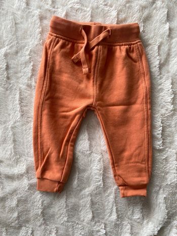 Jogging orange