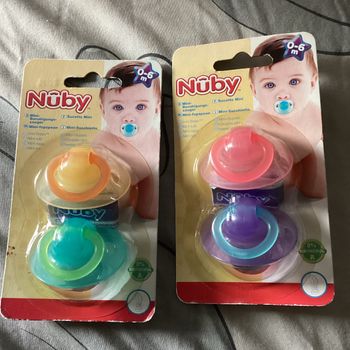 Lot de 4 tétines 0/6mois