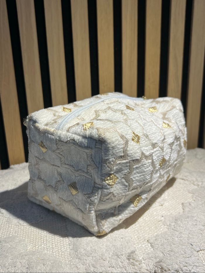 Petite trousse à maquillage ou autres - photo numéro 2