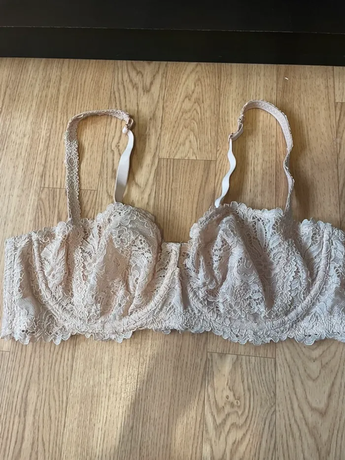 Joli soutien gorge rose pale