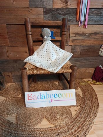 Doudou chat obaībi tbe