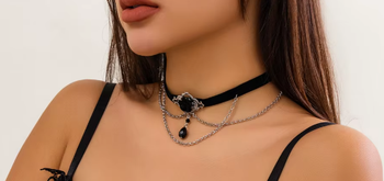Collier **n e u f** dentelle gothique sexy vintage noir ( cfcn-CCA)