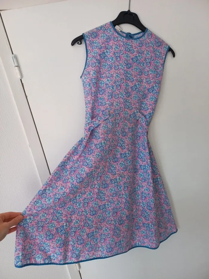 Robe fleurie 12 ans - photo numéro 3