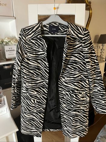 Longue veste motif zèbre noir et blanc Kiabi T.M TBE 🦓