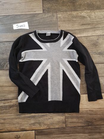 Pull tape à l œil 5 ans