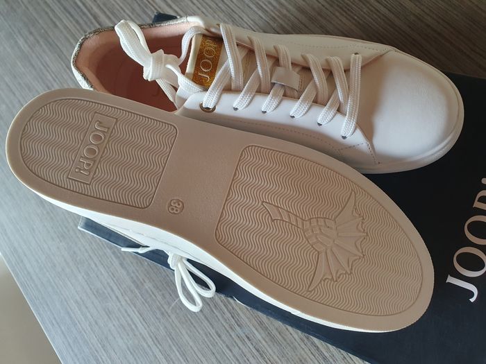 Superbe paire de baskets Joop 🖤 - photo numéro 6