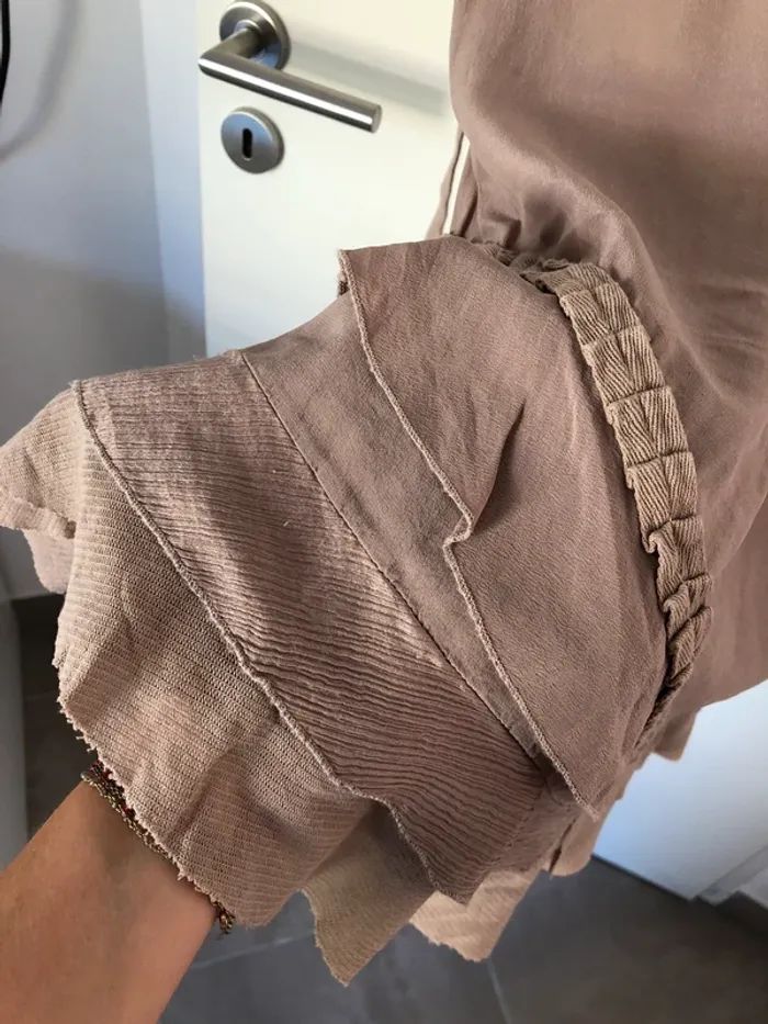 Robe en soie beige rosé La Féee Maraboutée taille 38 neuve - photo numéro 5