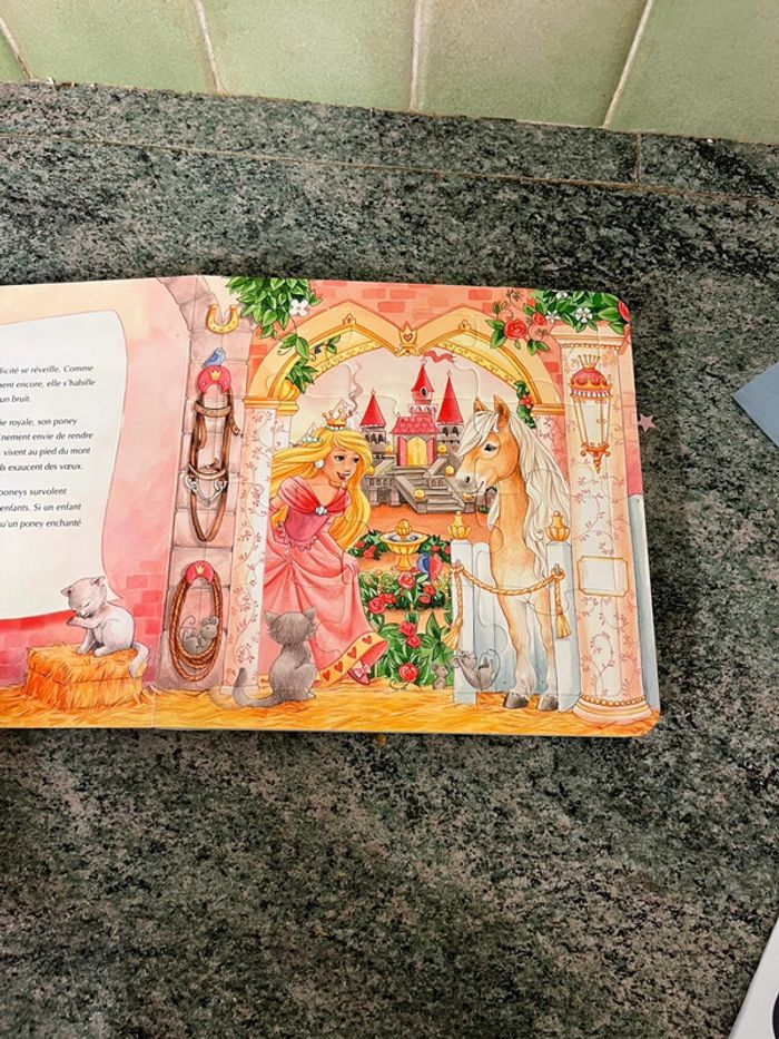 Livre puzzle une princesse - photo numéro 2