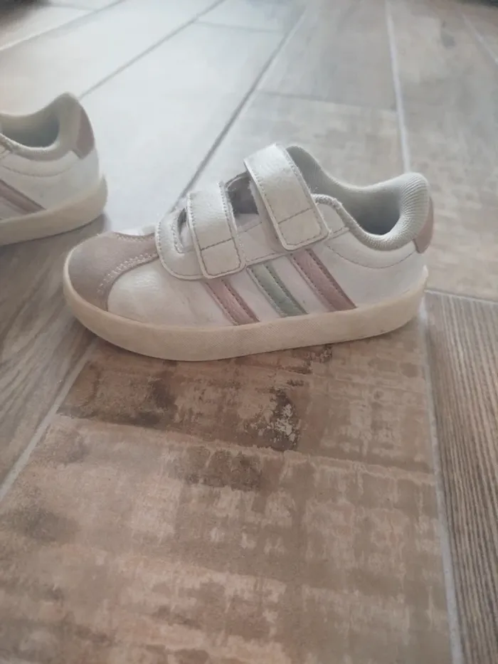 Baskets adidas scratch - 25 - photo numéro 2