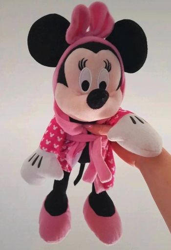 Peluche minnie en peignoir disney