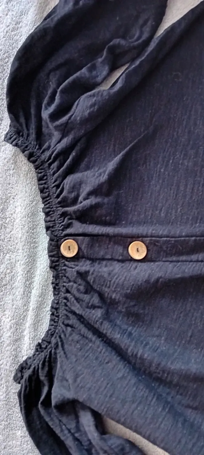 Très joli haut stradivarius noir taille 36 - photo numéro 3