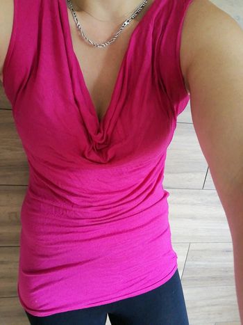 T-shirt/débardeur rose fushia avec ficelle dans le dos