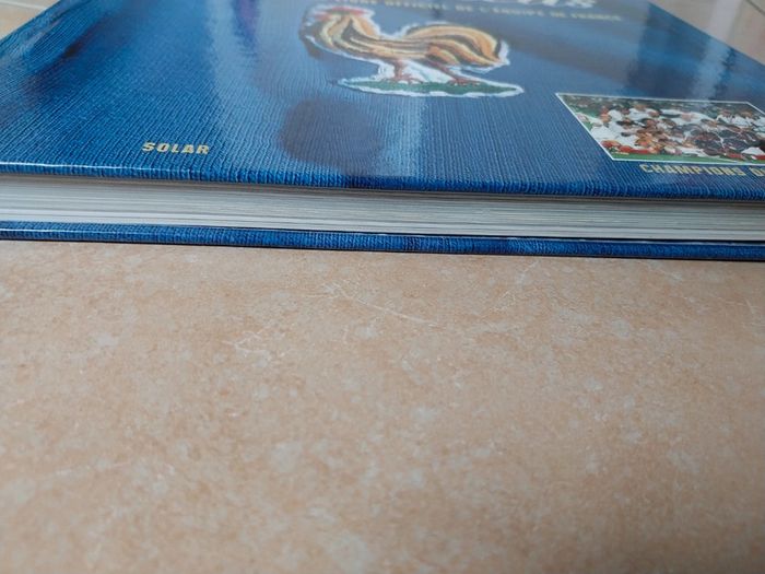 Livre les bleus - photo numéro 3